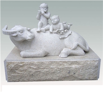 Marble Carved Hulk Garden Statue