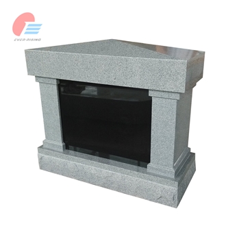 4 Niche Cremation Memorial / Columbarium With Square Column