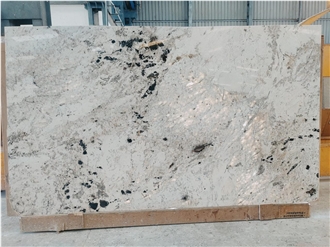 Mona Lisa Granite Slabs