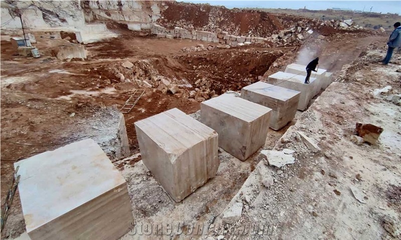 Irish Cream Travertine Quarry