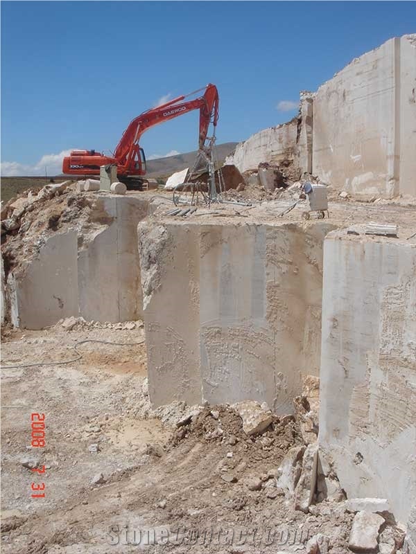 Tuscany Travertine - Sitra Travertine Quarry
