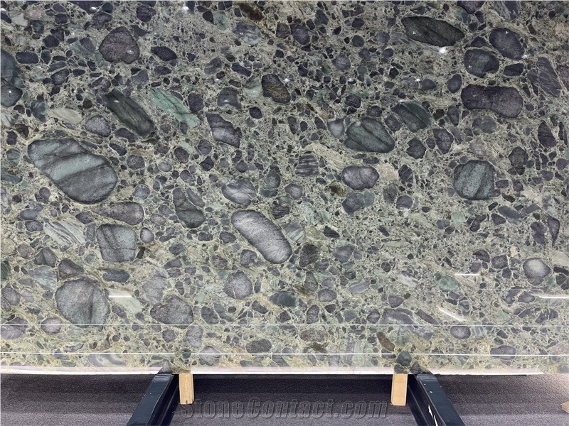 Palladium Smeraldo Quartzite Slabs