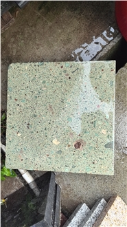China Green Sukabumi Tuff Stone Tiles