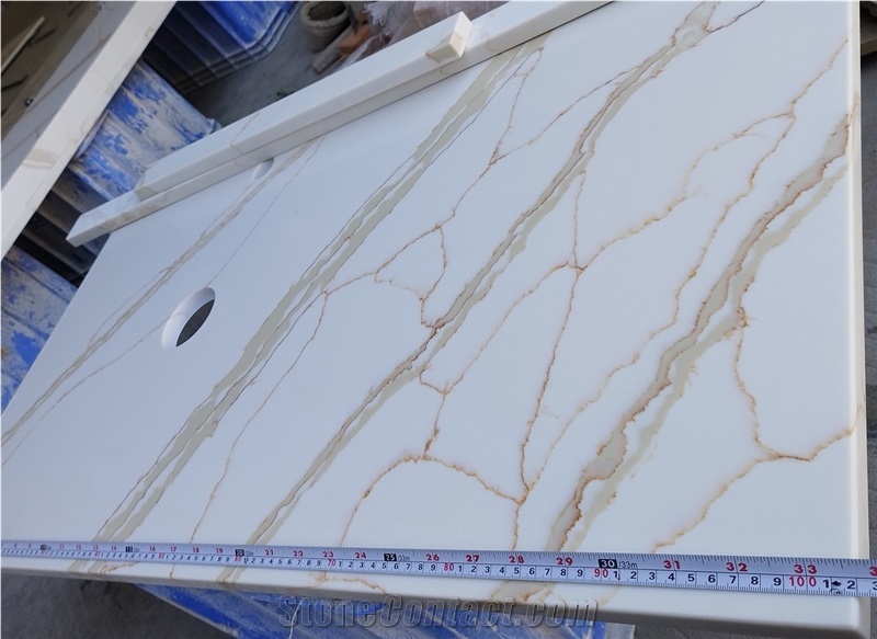 5017 Calacatta Gold Quartz Kitchen Countertop