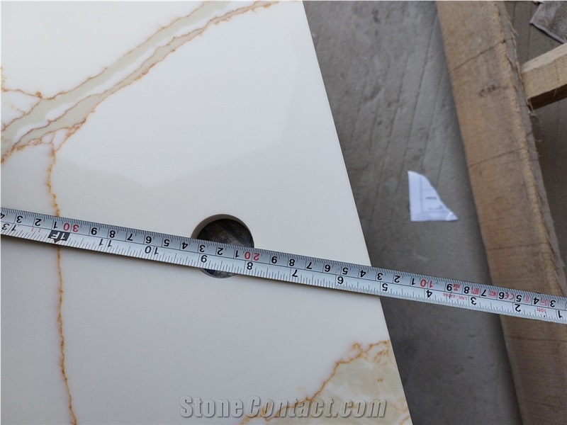 5017 Calacatta Gold Quartz Kitchen Countertop