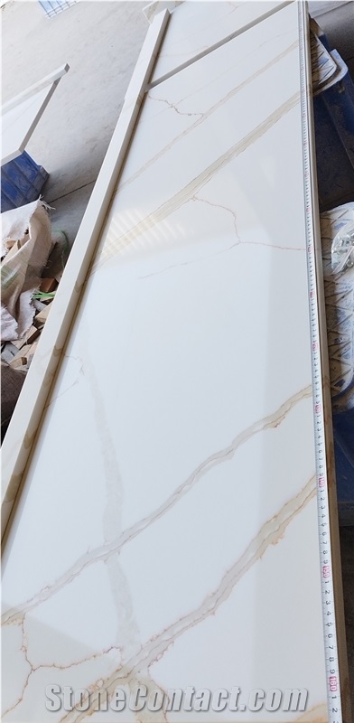 5017 Calacatta Gold Quartz Kitchen Countertop