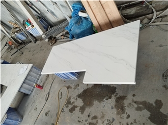 Artificial Custom Calacatta 5018 Quartz Kitchen Countertop