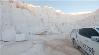Turkey French Vanilla Marble Quarry