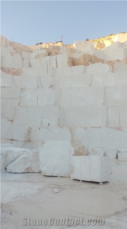 Turkey French Vanilla Marble Quarry