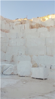 Turkey French Vanilla Marble Quarry