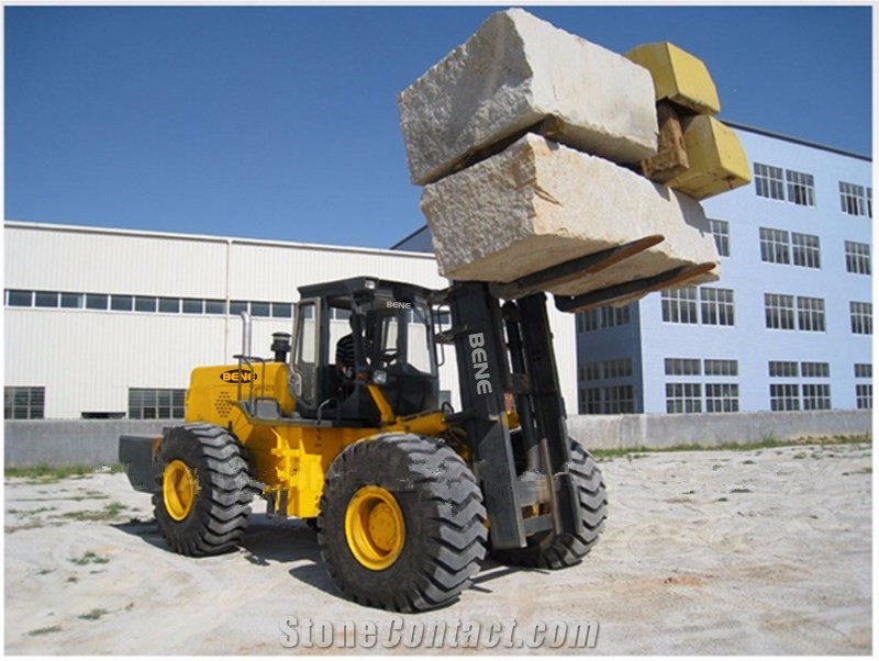 BENE 20 Ton All Terrain Forklift 20 Ton 4X4 Wheel Drive Diesel Forklift