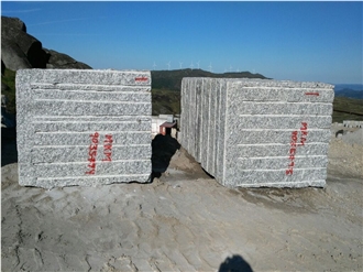 Gran Perla Granite Blocks Gran Perla Granite Blocks