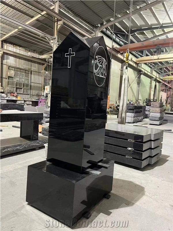 Black Granite Tombstone European Style