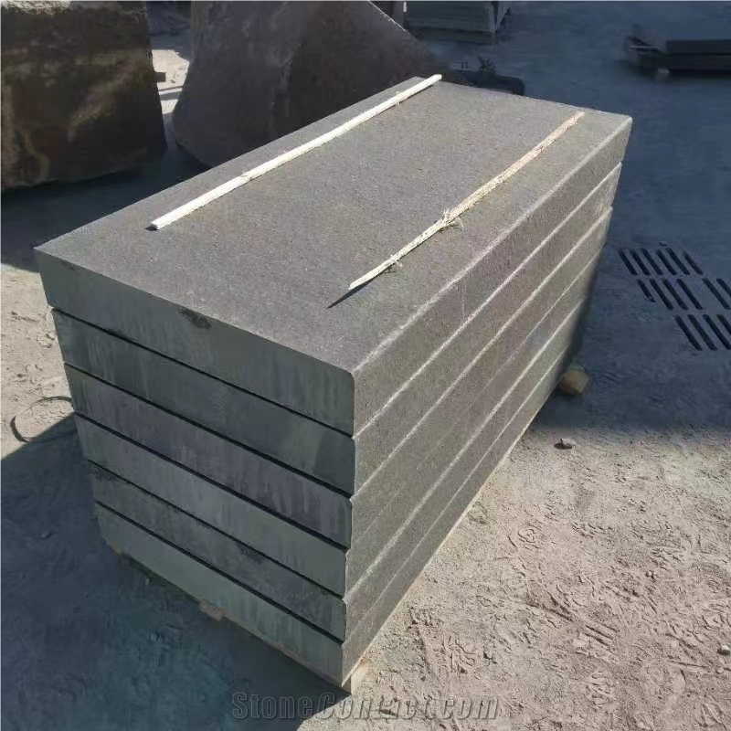 Chinese Flamed Zhanjiang Black Basalt Tiles