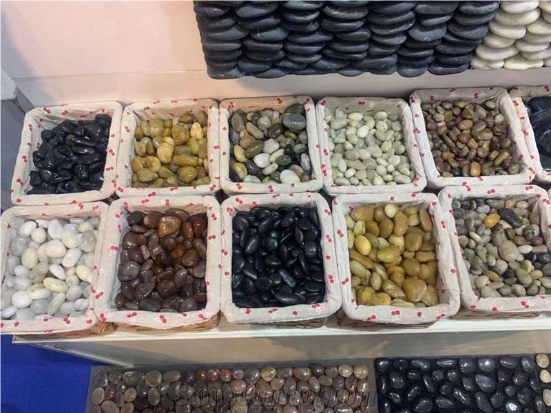 Difference Size Black Washed River Pebble Stone