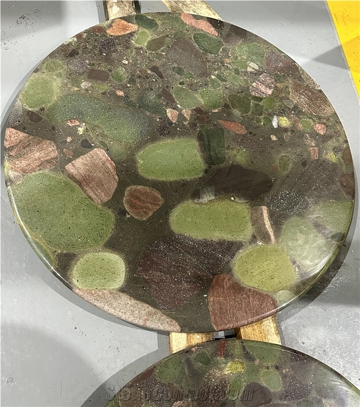 China New Four Season Green Granite Table Top