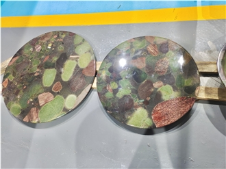 China New Four Season Green Granite Table Top