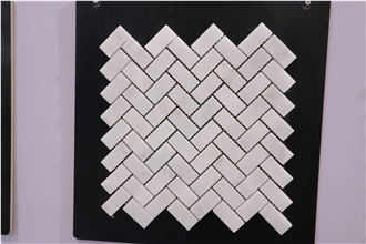 White Marble Herringbone Mosaic Tile