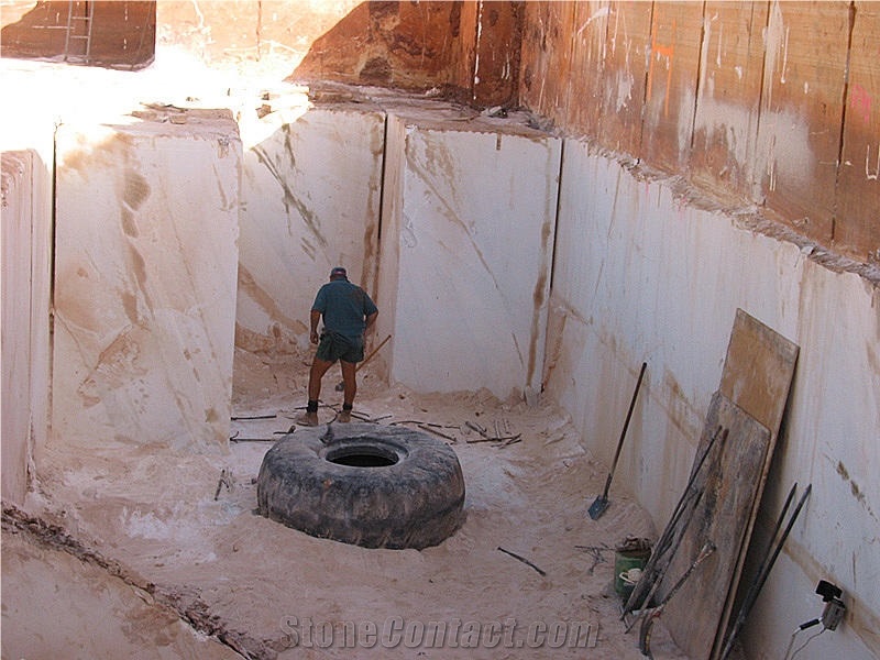 Chillagoe Champagne Marble Quarry