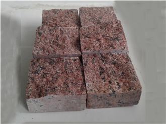 Maple Red Granite Cobble Paving Setts Split Face, Sawn Edges