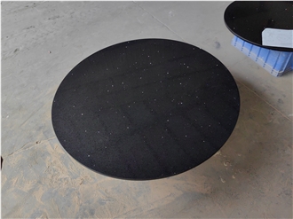 1003 Quartz Round Table