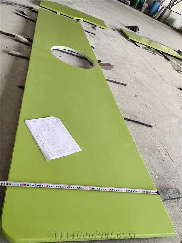 2010 Apple Green Quartz Kitchen Countertop