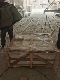 Chinese G682 Rusty Yellow Granite Tiles