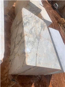 Turkish Calacatta Gold Marble Blocks