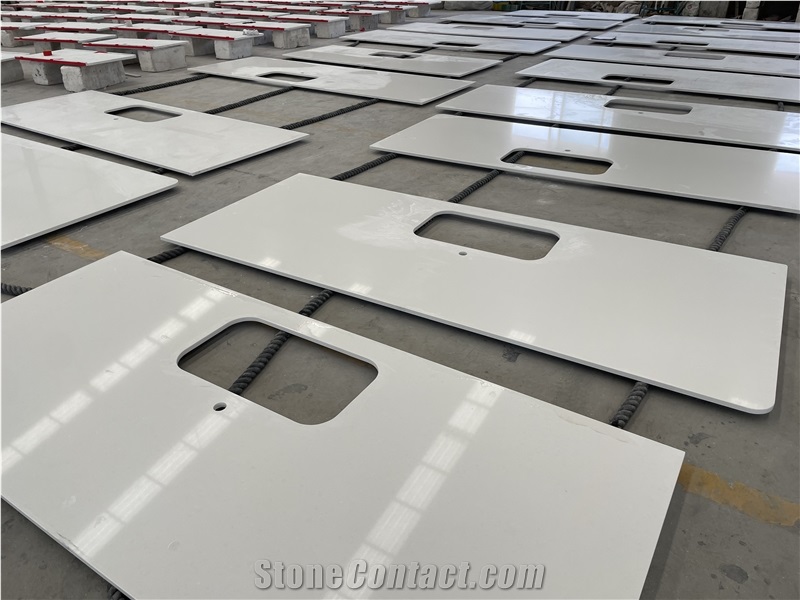 Best White Quartz Kitchen Countertop