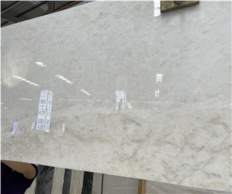 Glacier White Engineered Stone Slabs