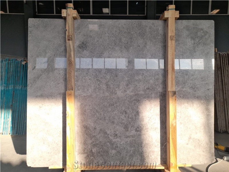 Tundra Grey 21260 Marble Slabs