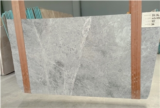 Tundra Grey 22134 Marble Slabs