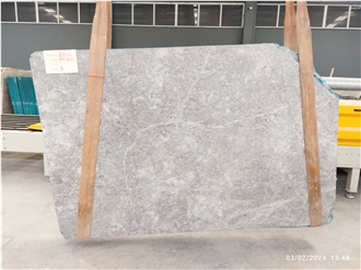 Tundra Grey Marble Slabs - 23210