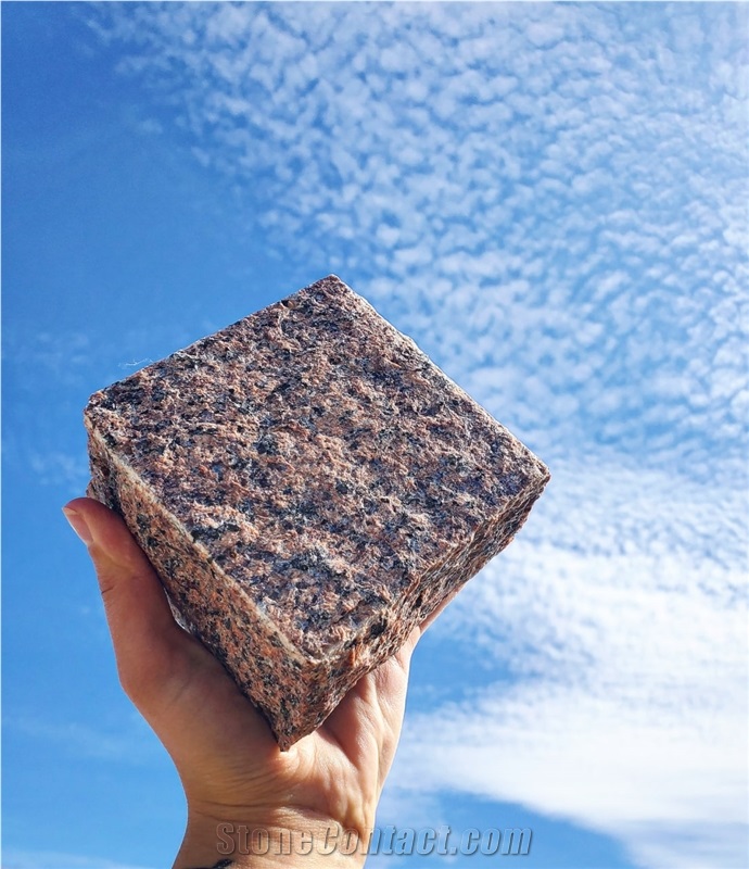 Ukrain Granite Red Pomegranate, Side Split, Top Flamed Cubes