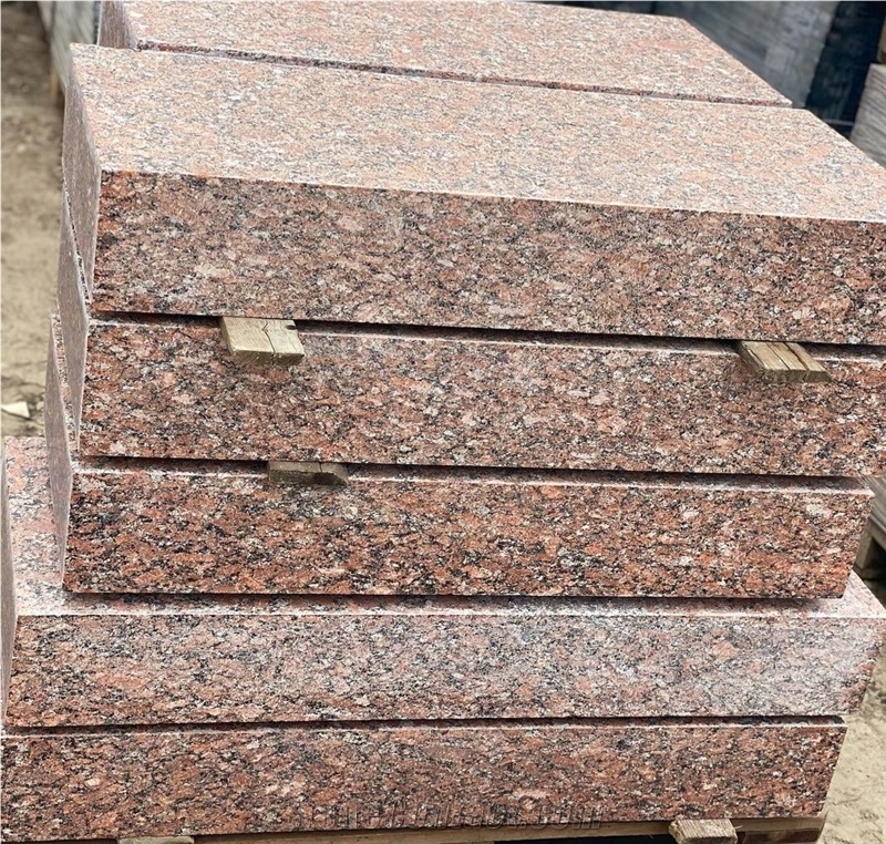 Ukrainian Granite Red Crystal Kerbstone