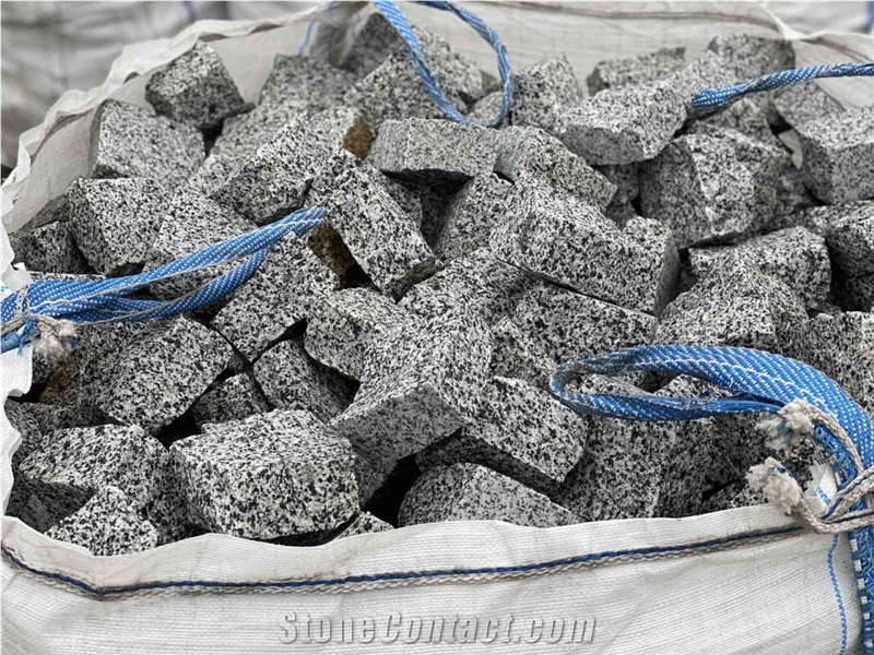 Ukrainian Granite White House, Split Cubes