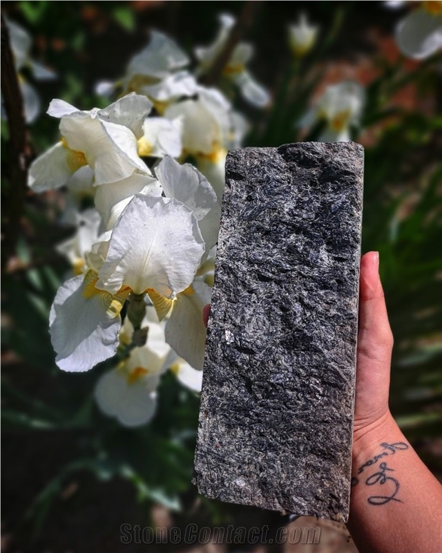 Ukrainian Labradorite Blue Seven Oceans Split Top Cubes