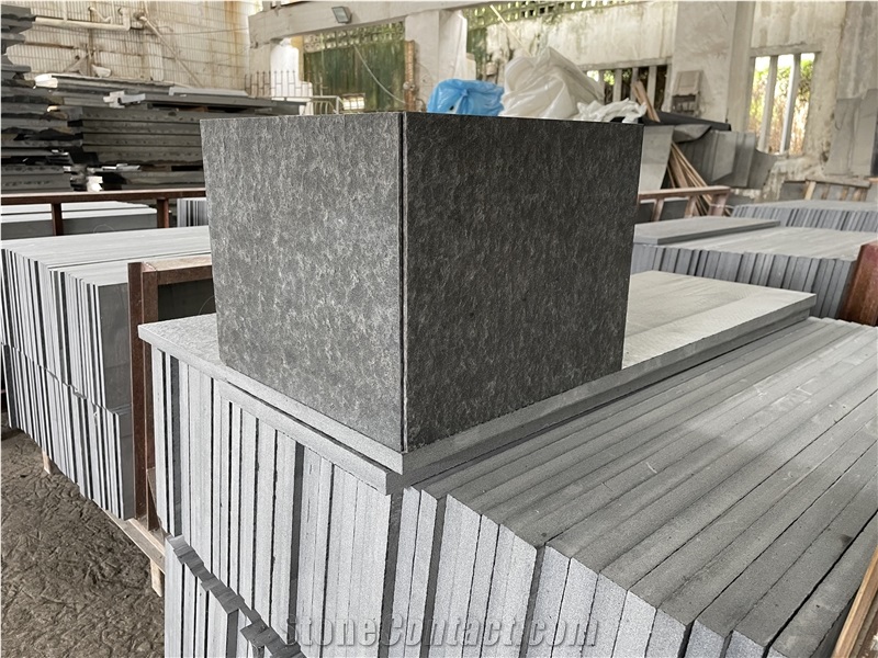 Mongolia Black Basalt Tiles Flamed For Wall Cladding