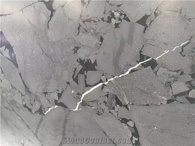 Calacatta Black Quartz Slabs