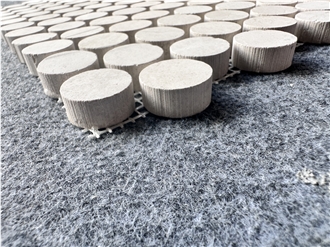 Round Shape Beige Travetine Bathroom Mosaic Tiles