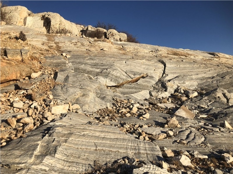 Palisandro Dark Marble Quarry