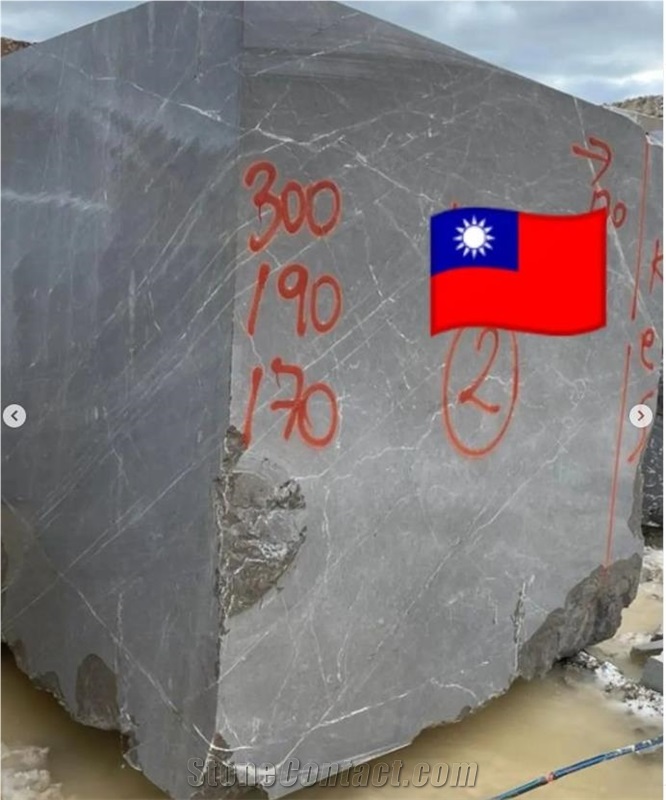 MCD Castle Gray Marble Blocks
