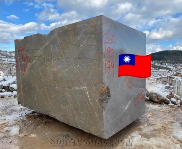 MCD Castle Gray Marble Blocks