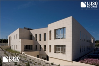 Semi Rijo LR Honed Limestone Facade