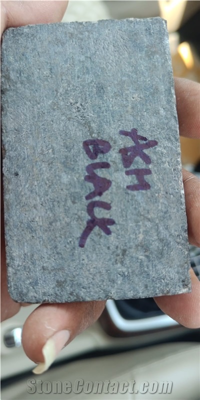 R Black Granite Tiles