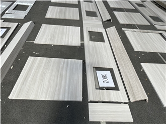 LUSCIOUS MARBLE Master Bath Tops