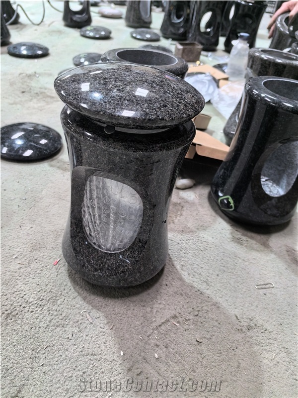 Round And Square Granite Monumental Lantern For Tombstone