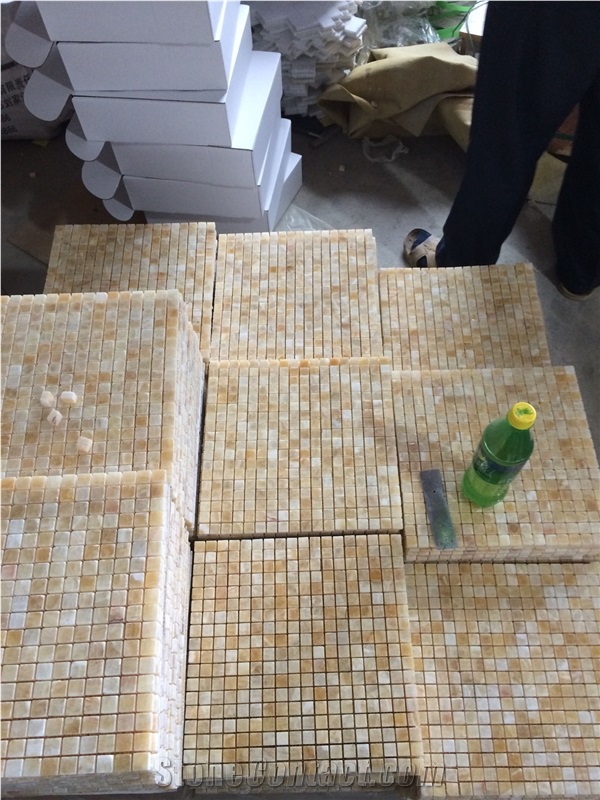 China Yellow Onyx Round Shape Mosaic Tiles