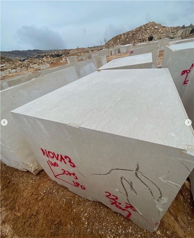 Amedian Beige Marble Quarry