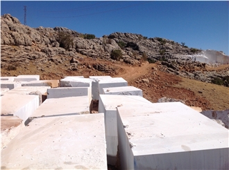 Botticino Royal Beige Marble Quarry